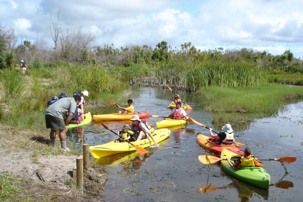 Kaituna kayak trail opening Awhi assists